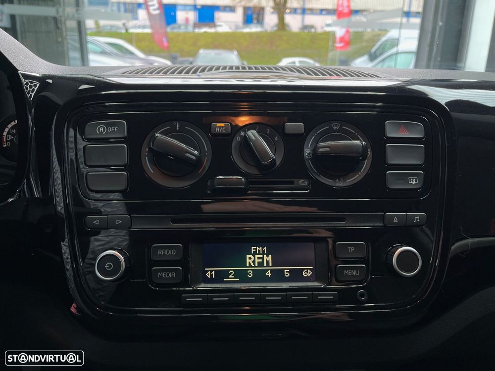 VW Up! 1.0 Take - 15