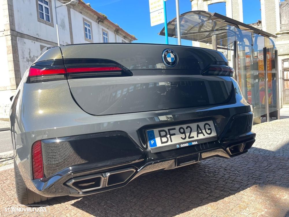 BMW 760 M760e xDrive - 10