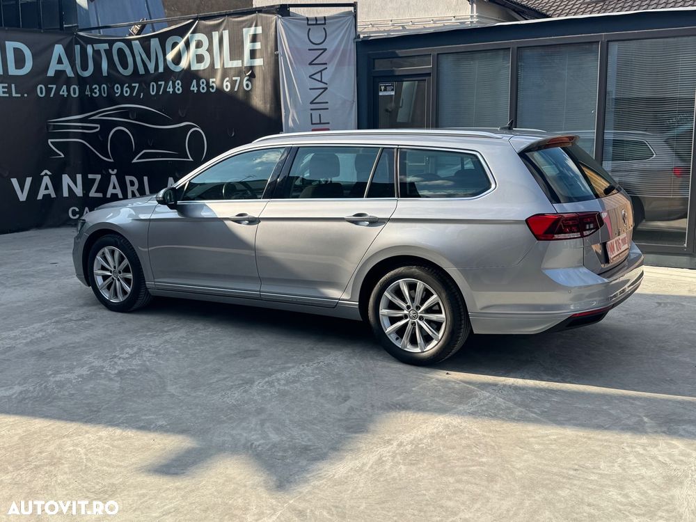 Volkswagen Passat - 20