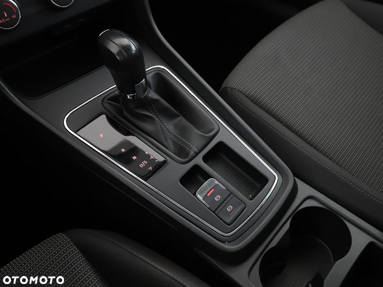 Seat Leon 1.6 TDI Style S&S DSG - 28
