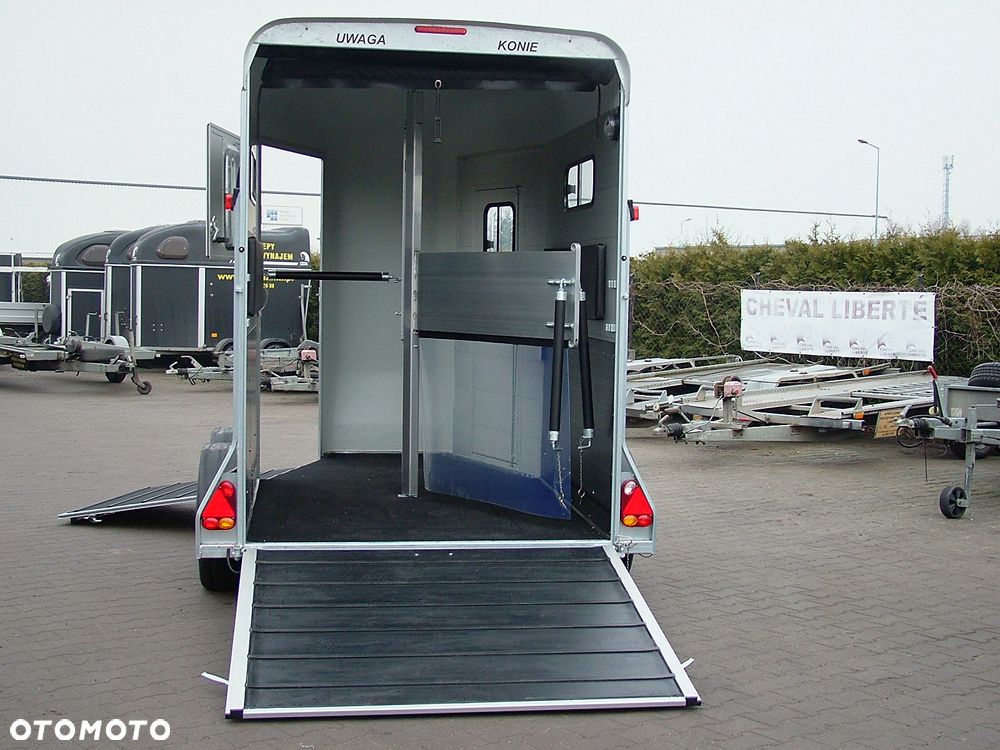 Debon Przyczepa Gold Touring do przewozu koni Aluminiowa Cheval Liberte Debon - 6