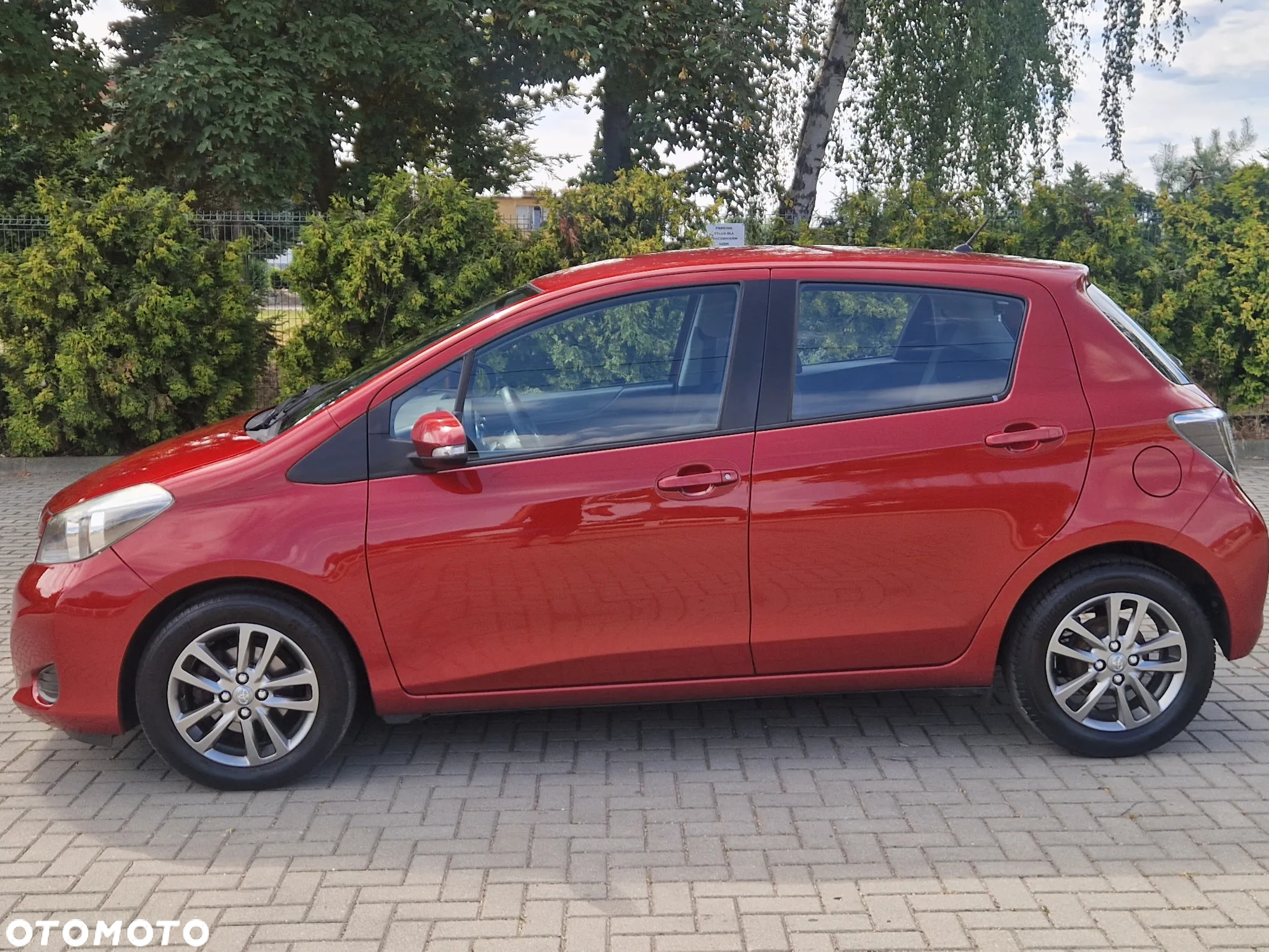 Toyota Yaris 1.33 Premium EU6 - 16