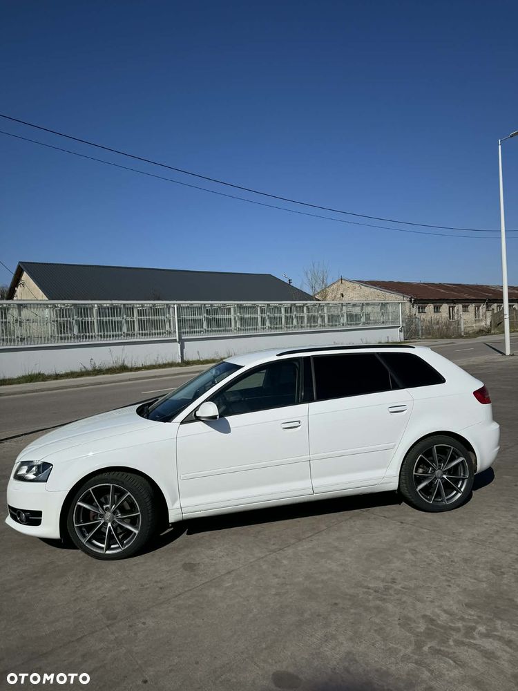 Audi A3 Sportback - 10