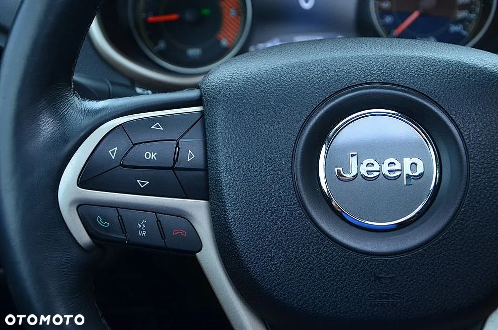 Jeep Cherokee 2.0 MJD Active Drive II Limited - 26
