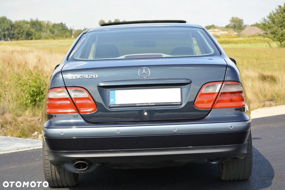Mercedes-Benz CLK - 19