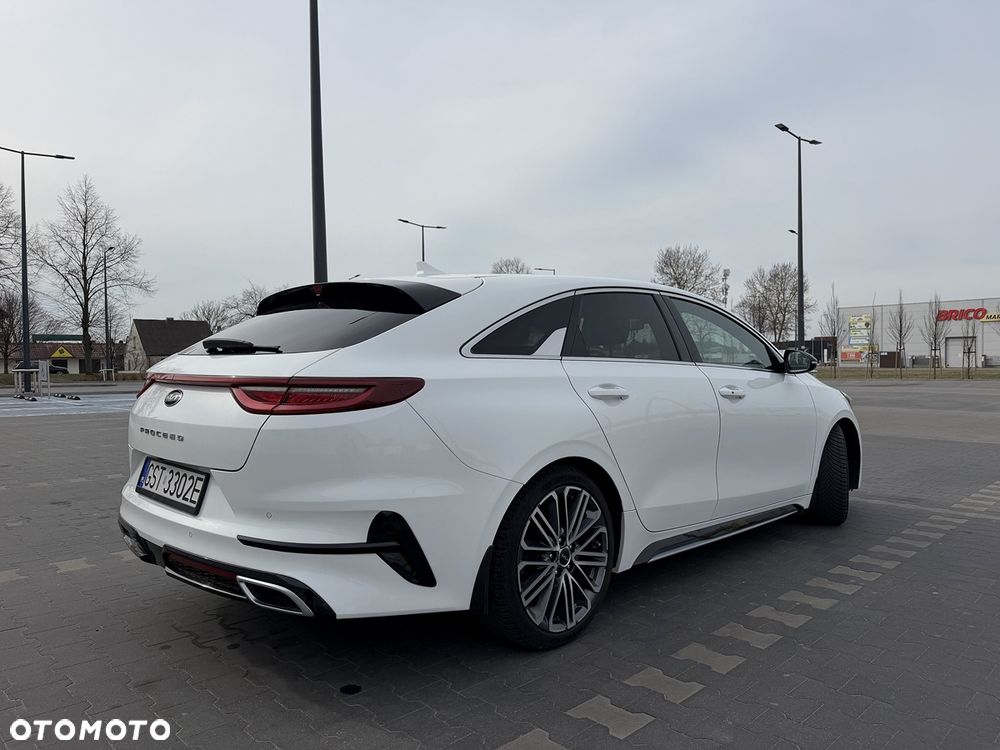 Kia ProCeed - 5