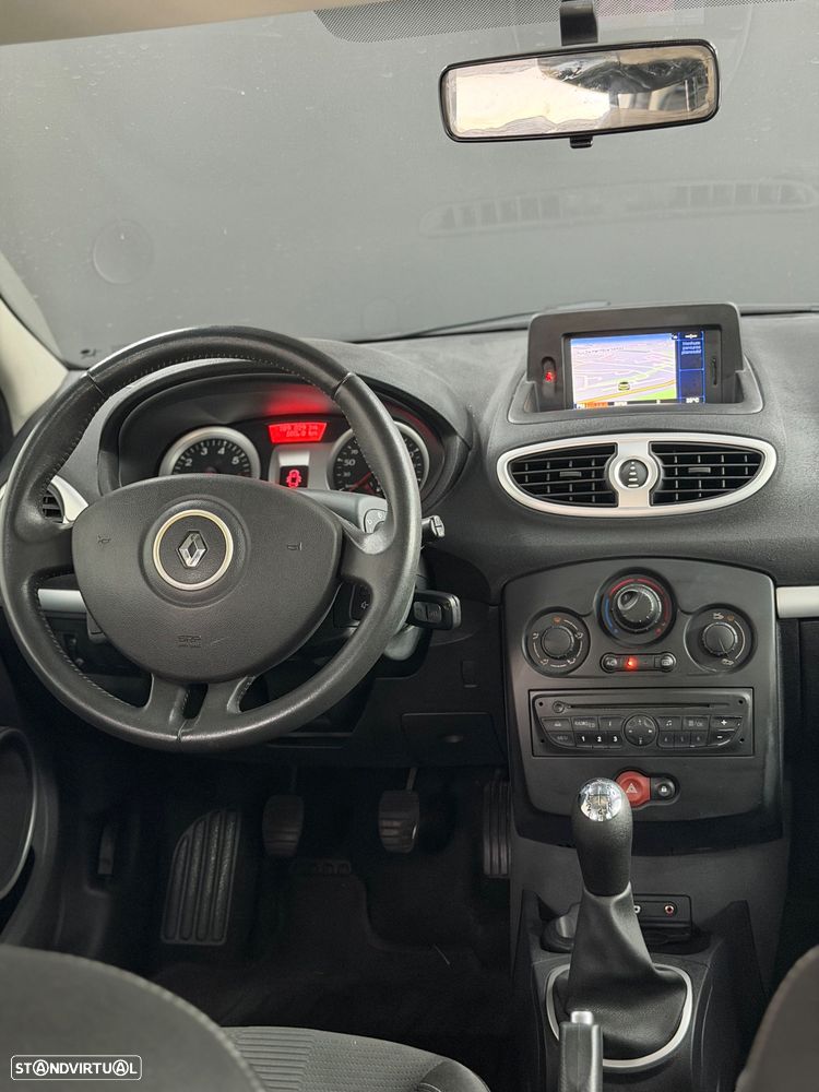Renault Clio 1.2 16V Dynamique - 13