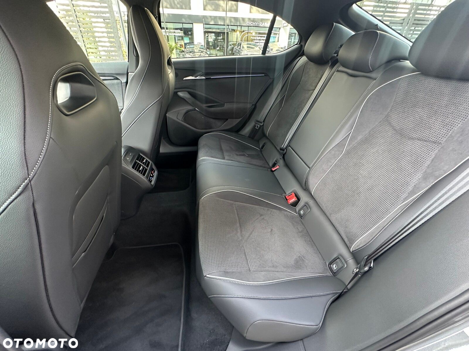 Skoda Superb 2.0 TSI Sportline DSG - 26