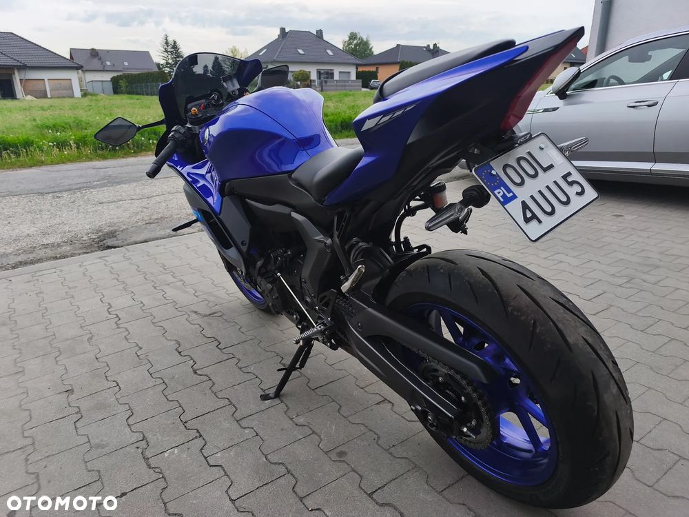 Yamaha R7 - 7