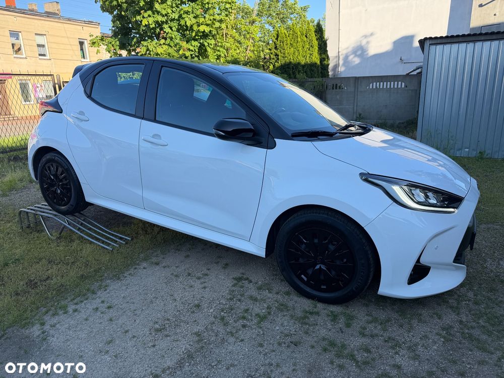 Toyota Yaris Hybrid 1.5 Premiere Edition - 3