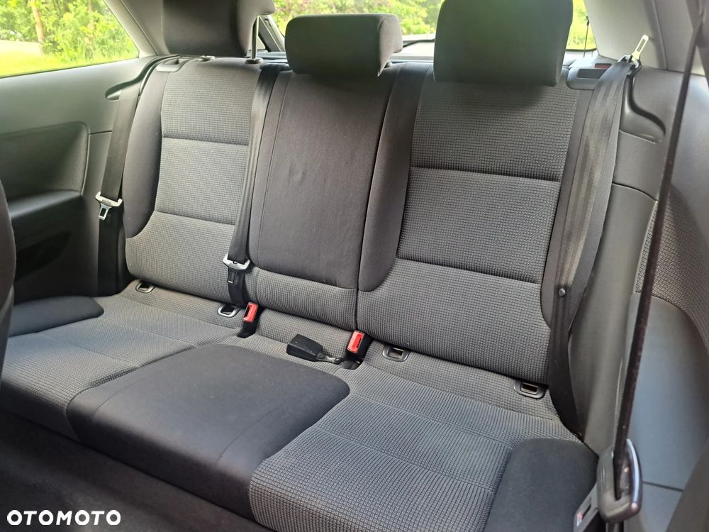 Audi A3 3-drzwiowe 1.9 TDI DPF e - 6