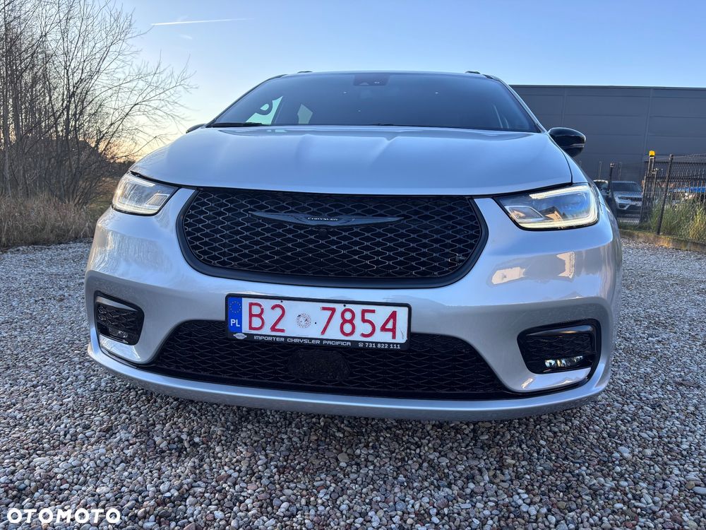 Chrysler Pacifica - 13