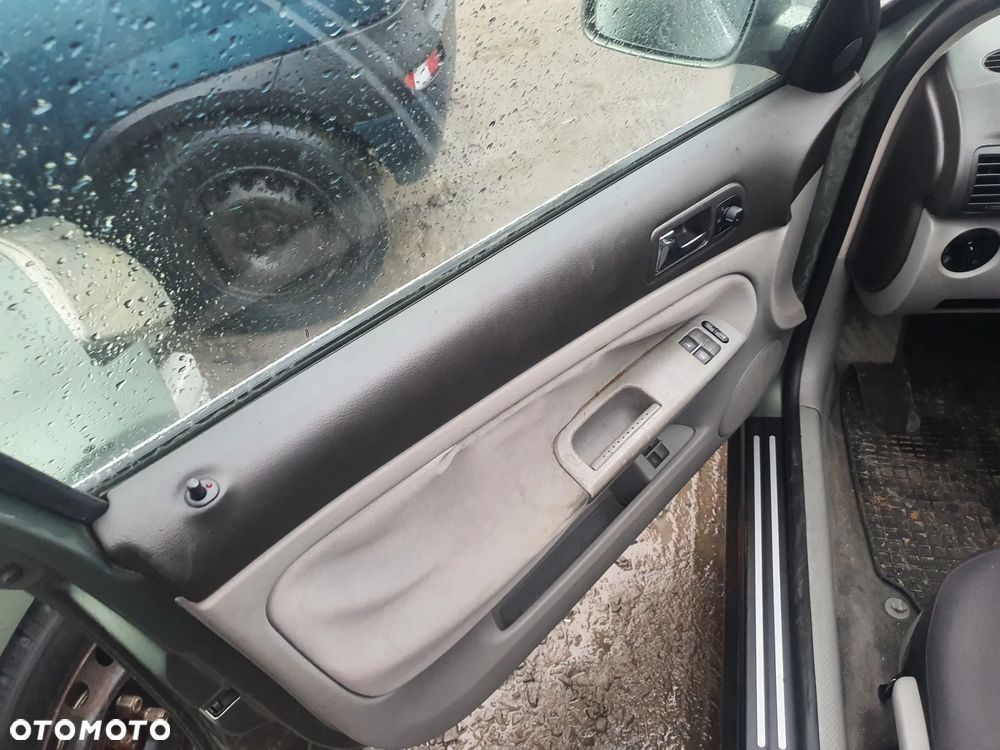 volkswagen passat b5 FL fotel kanapa deska kokpit podsufitka boczek podłokietnik licznik panel - 3