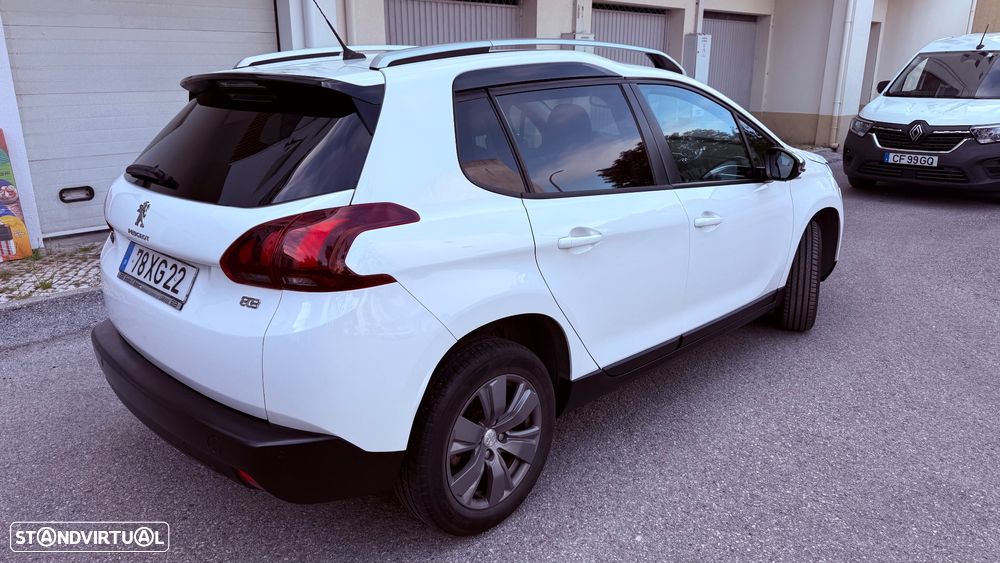 Peugeot 2008 1.2 PureTech Style - 6