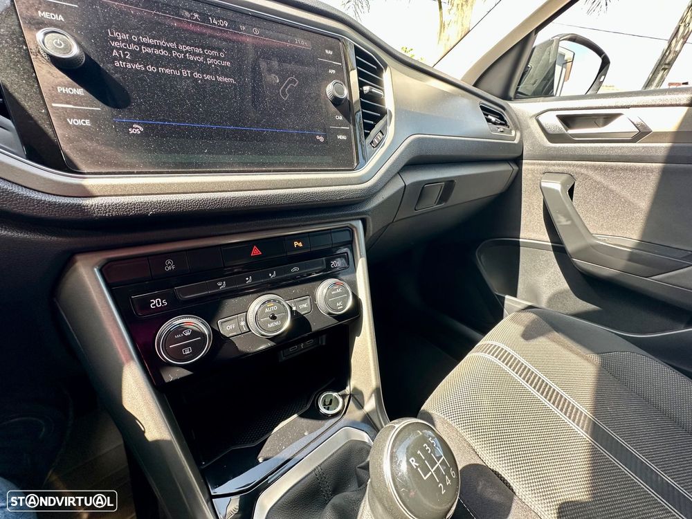 VW T-Roc 1.0 TSI Urban - 15