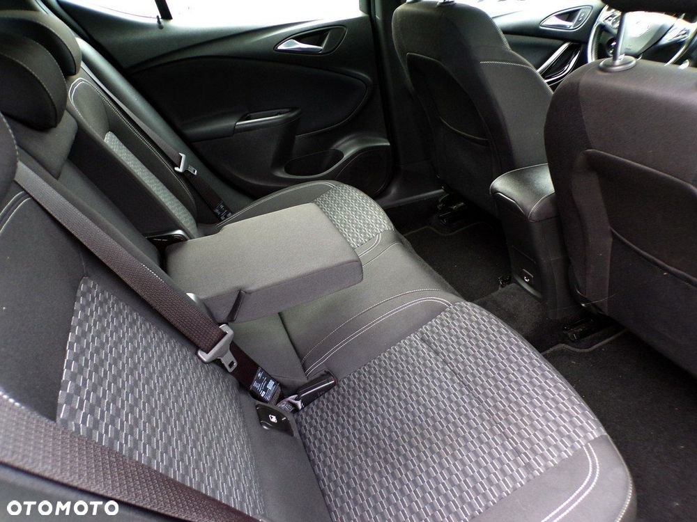 Opel Astra 1.4 Turbo Start/Stop Active - 29