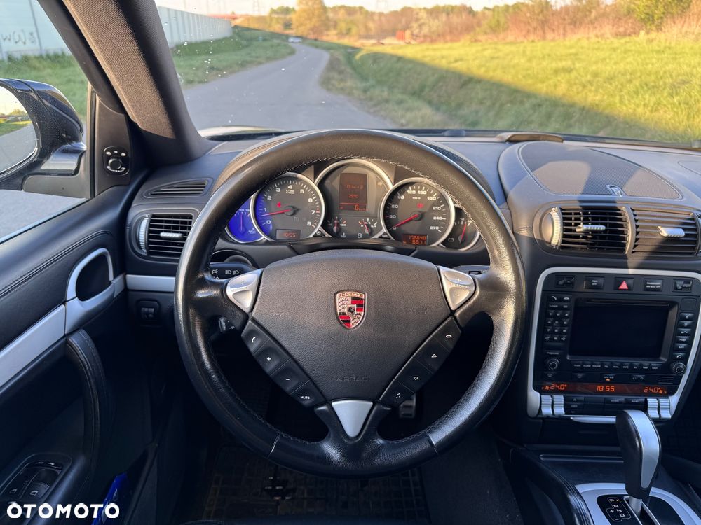 Porsche Cayenne S Tiptronic - 10
