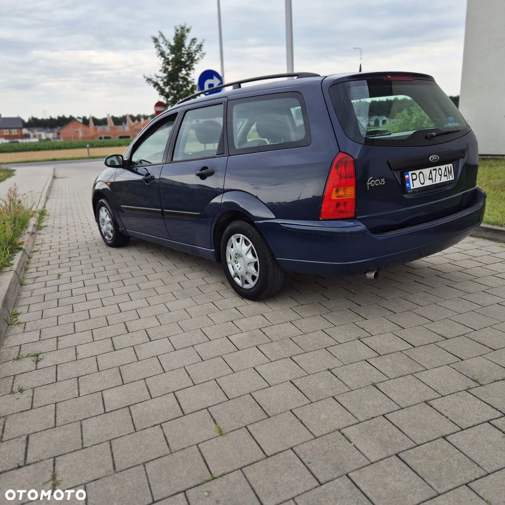 Ford Focus 1.4 Trend - 6