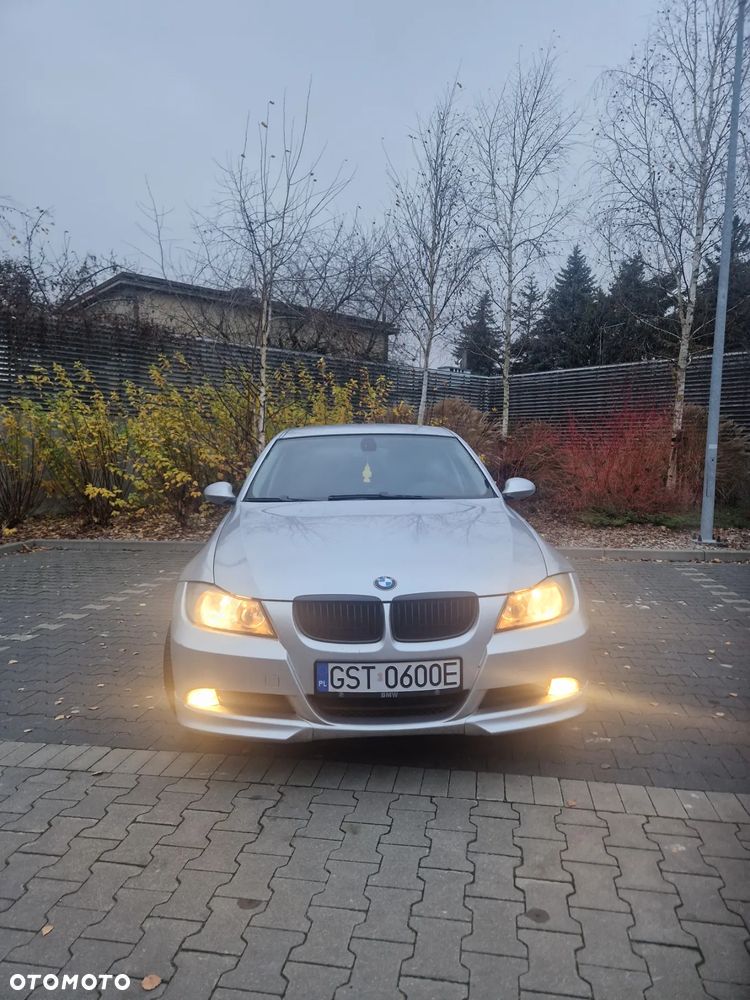 BMW Seria 3 318i Edition Sport - 5