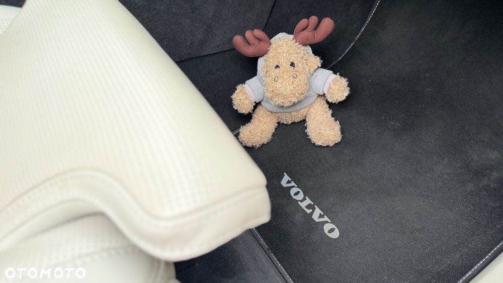 Volvo XC 90 B5 D AWD Ultimate Bright 7os - 25