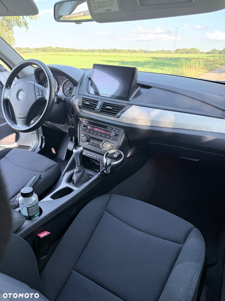 BMW X1 xDrive18d - 13