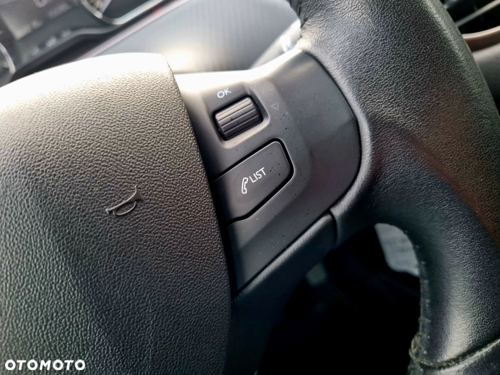 Peugeot 2008 82 VTI Active - 17