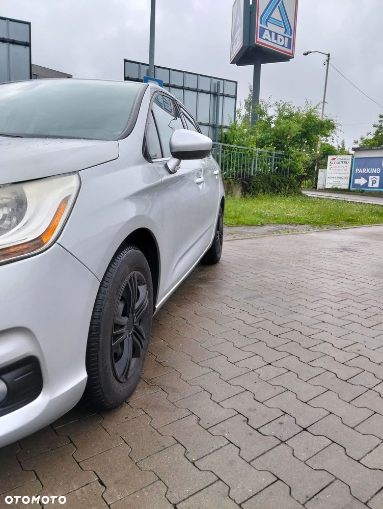 Citroën C4 e-HDi 110 Exclusive - 5
