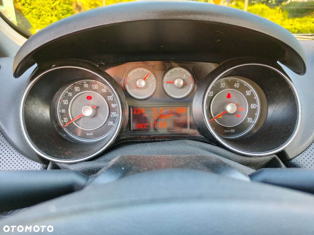 Fiat Punto Evo 1.4 8V Estiva Blue&Me - 17