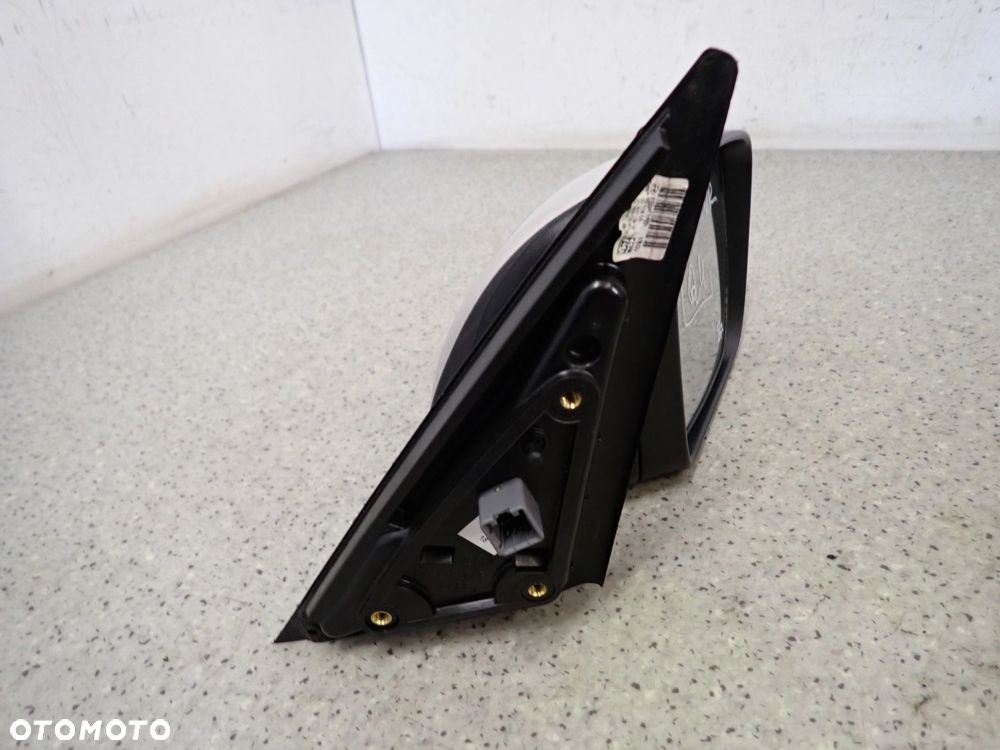 KIA VENGA 09- LUSTERKO PRAWE QU 8 PIN - 7