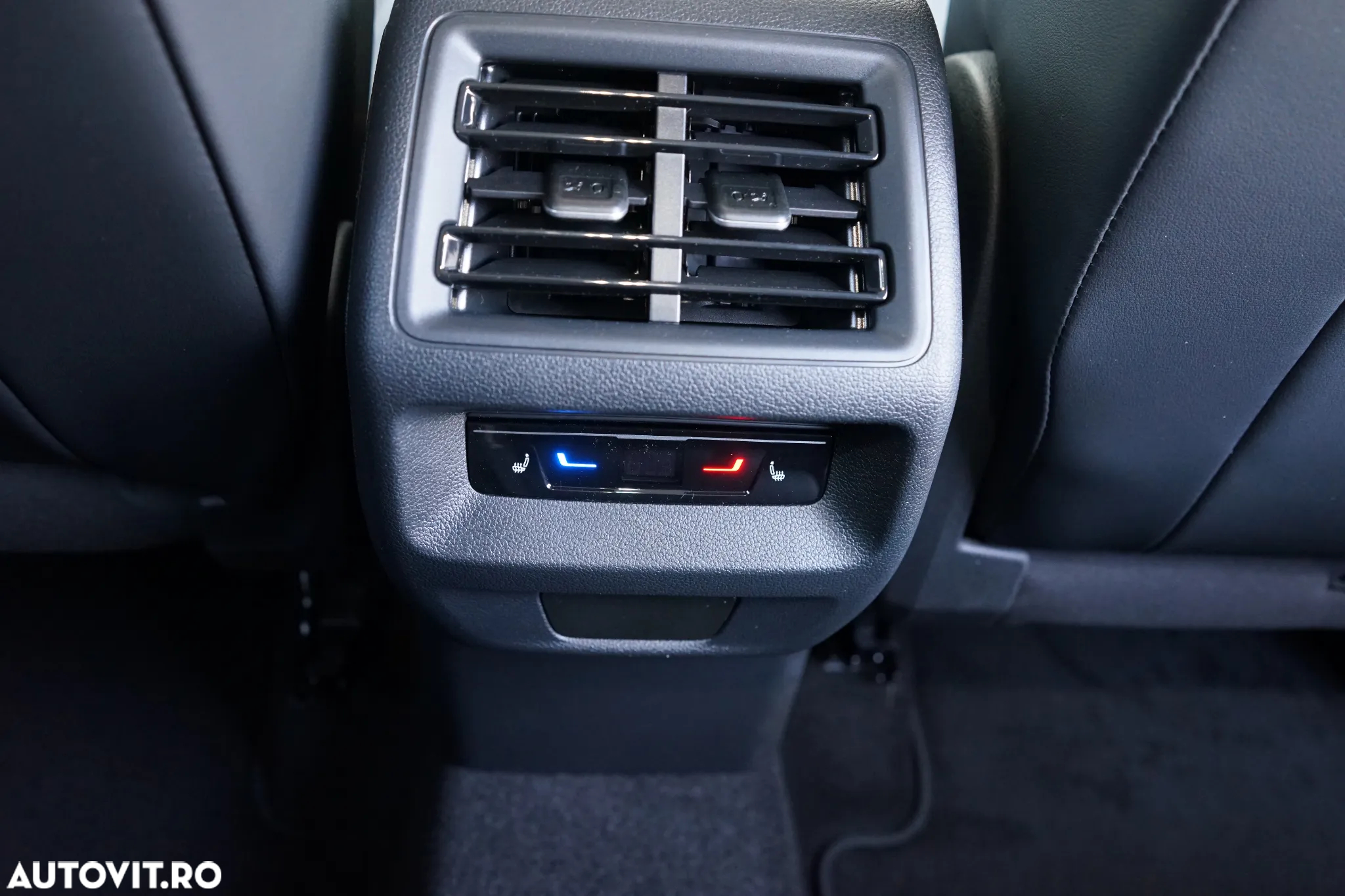Volkswagen Tiguan 1.5 eTSI DSG MHEV Life - 31