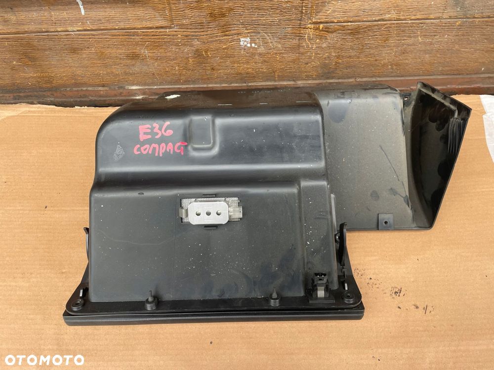 schowek pasażera bmw e36 compact czarny ładny - 4