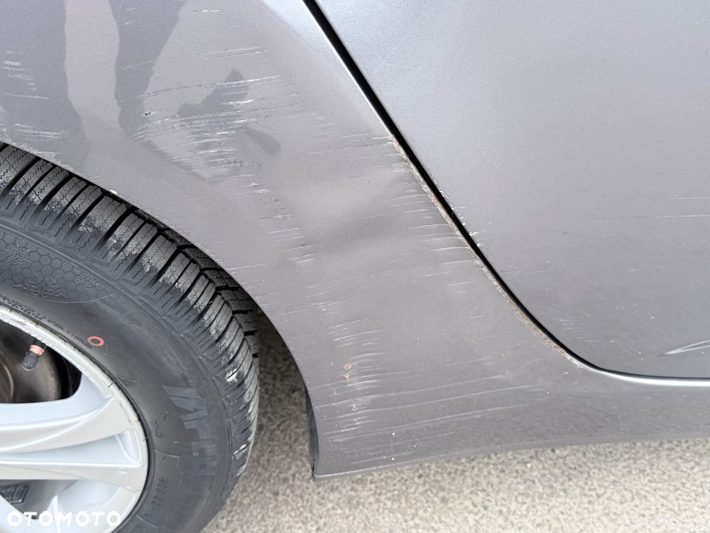 Hyundai Veloster 1.6 blue Style - 16