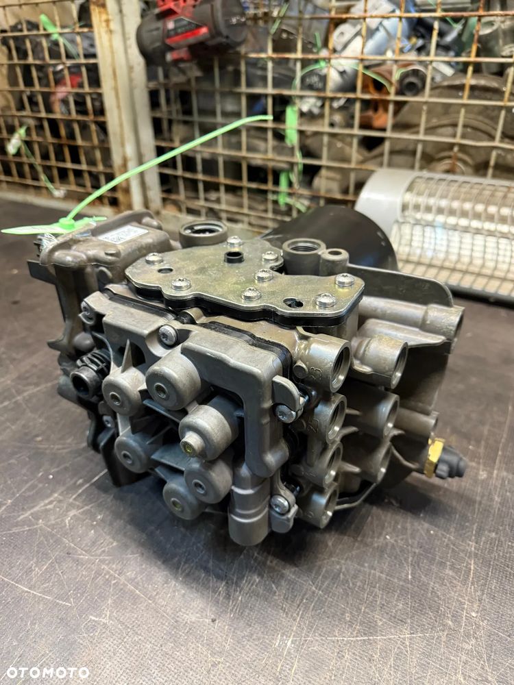 Osuszacz powietrza Knorr-Bremse K138270  Mercedes-Benz ACTROS MP4 A0014466464 - 4