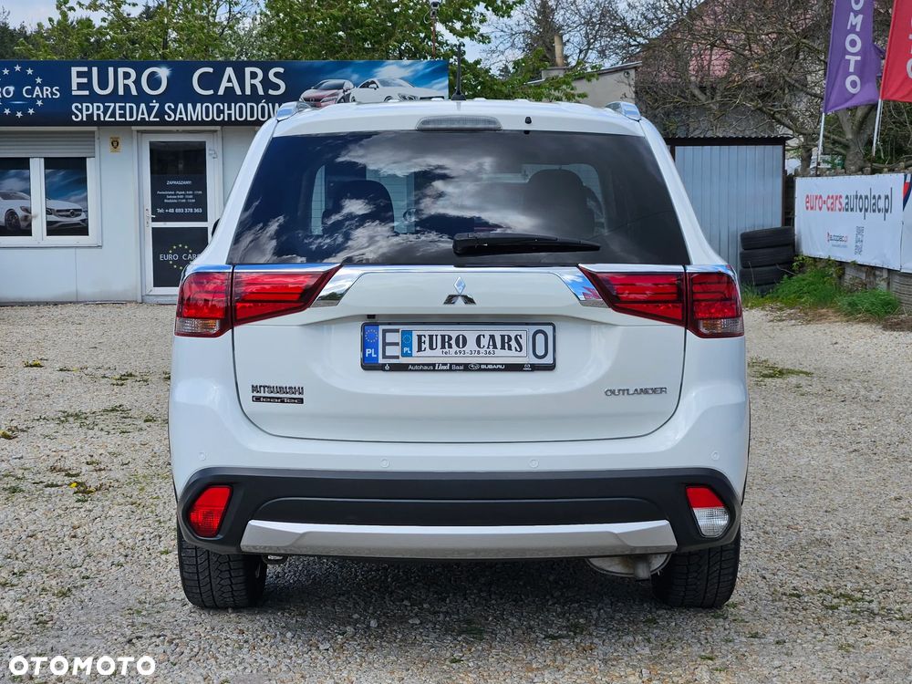 Mitsubishi Outlander 2.0 2WD Diamant - 16