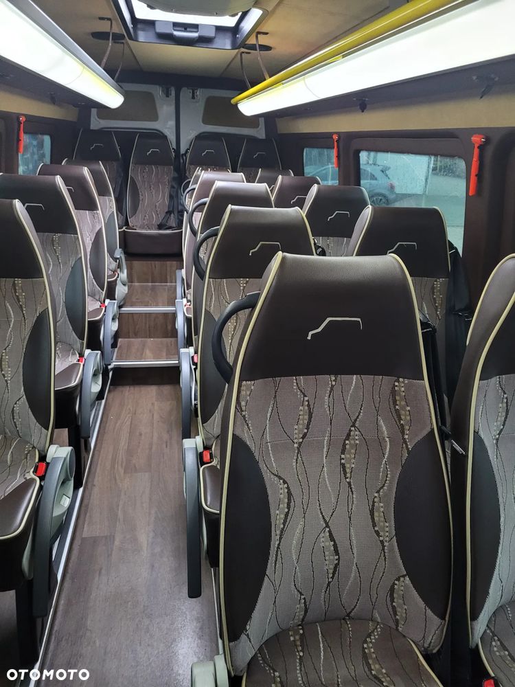 Mercedes-Benz Sprinter - 8