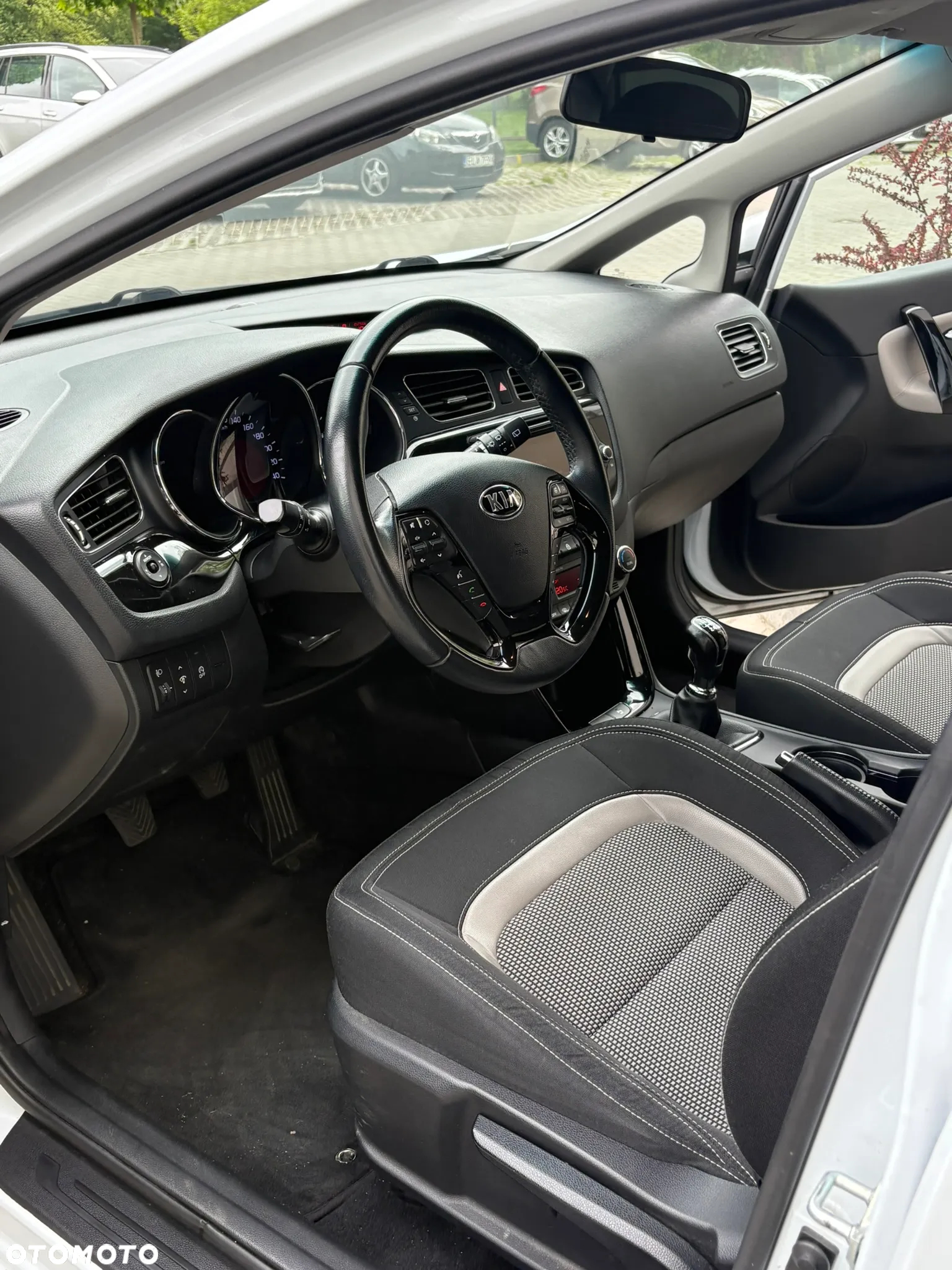 Kia Ceed Cee'd 1.6 GDI Business Line - 14