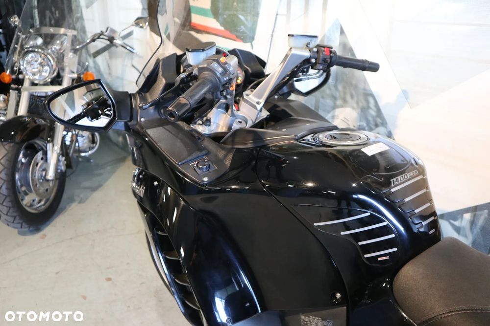 Kawasaki GTR - 7