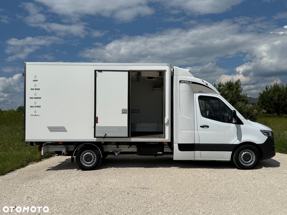 Mercedes-Benz Sprinter - 7