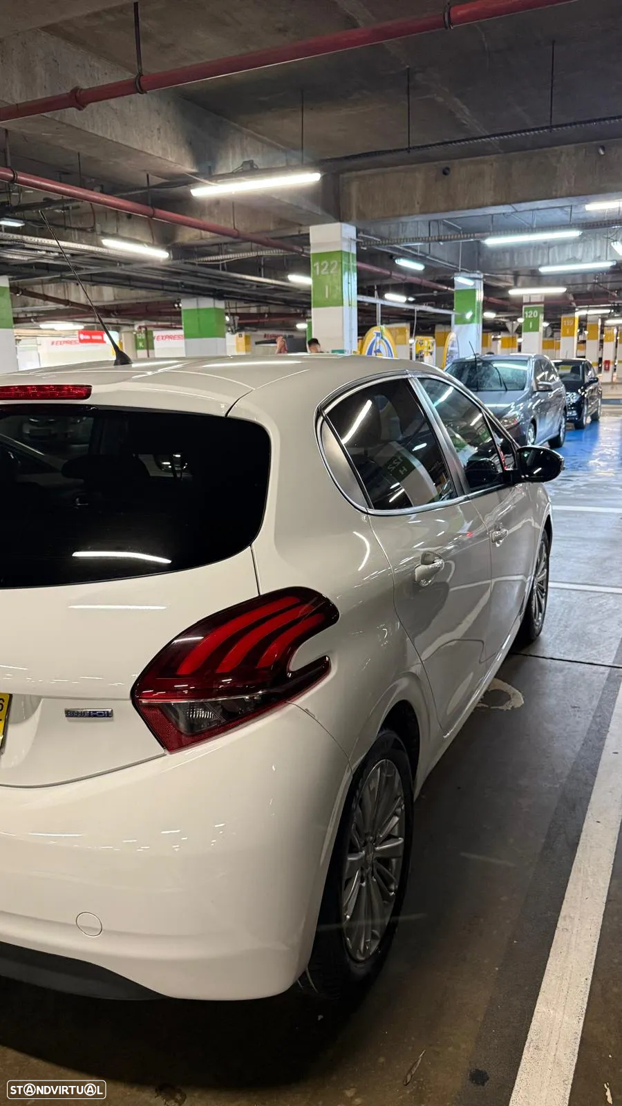 Peugeot 208 1.6 BlueHDi Style - 5