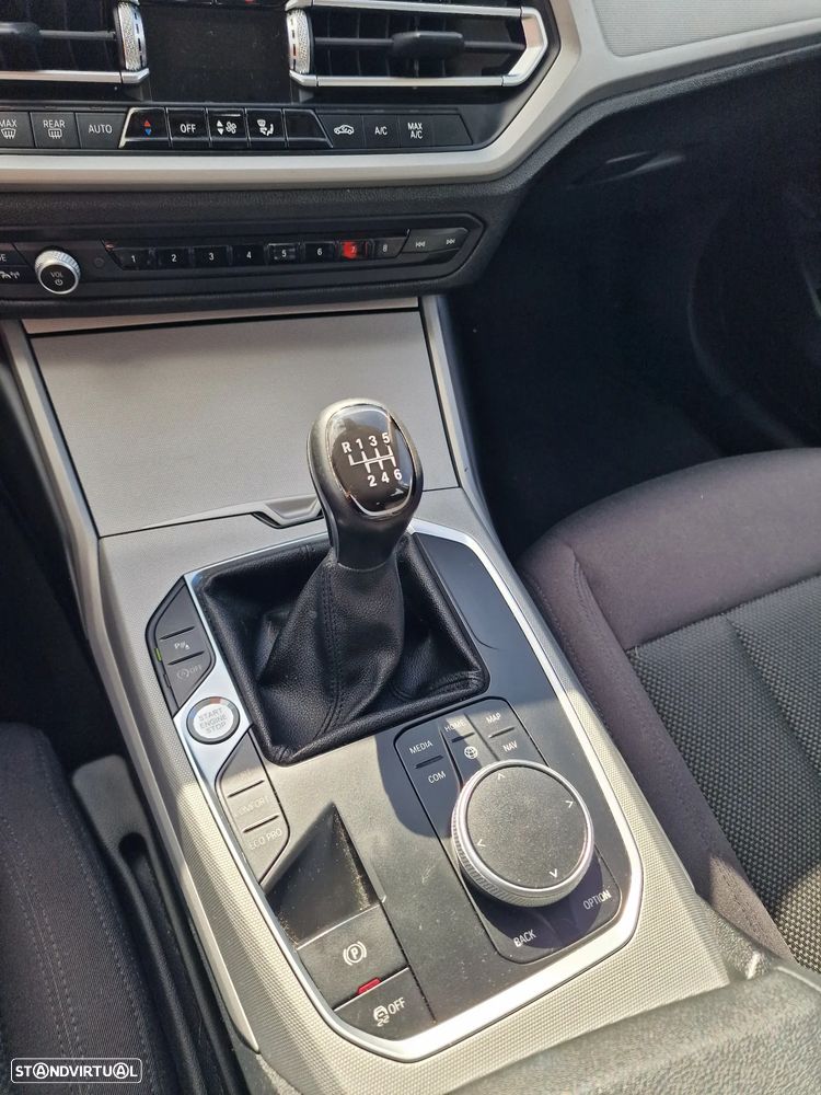 BMW 318 d Advantage - 16