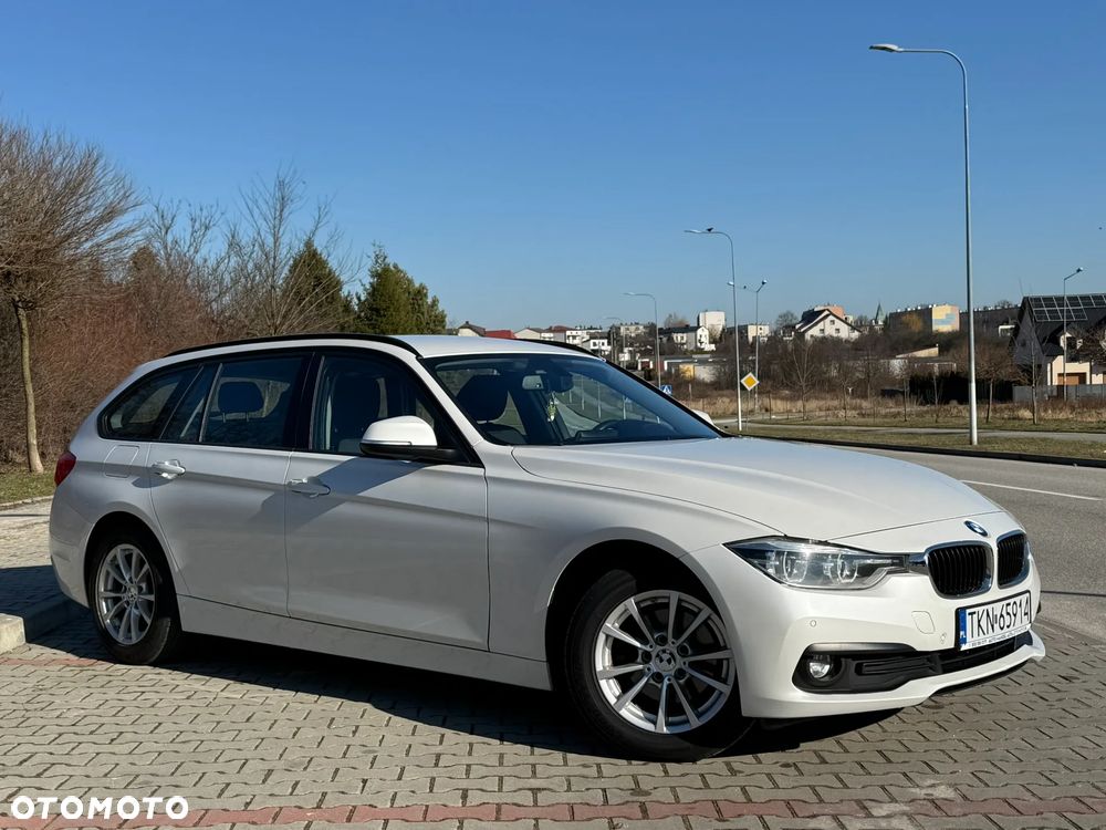 BMW Seria 3 318d M Sport Shadow - 5