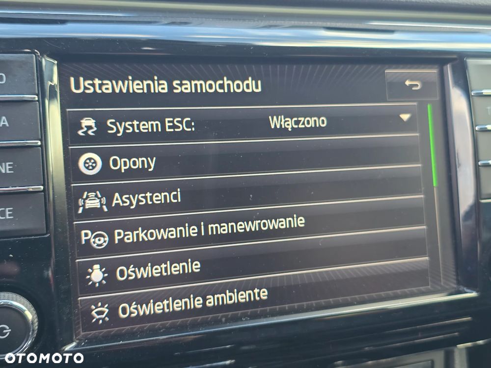 Skoda Superb 2.0 TDI DSG Premium Edition - 30
