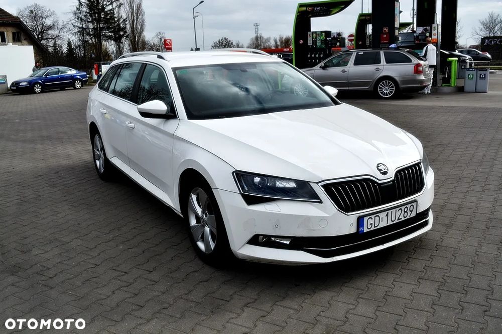 Skoda Superb 2.0 TDI DSG Active - 2