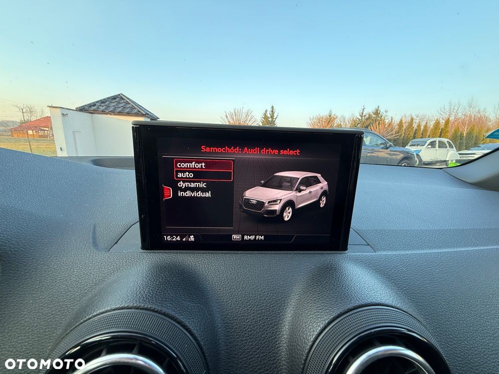 Audi Q2 - 24