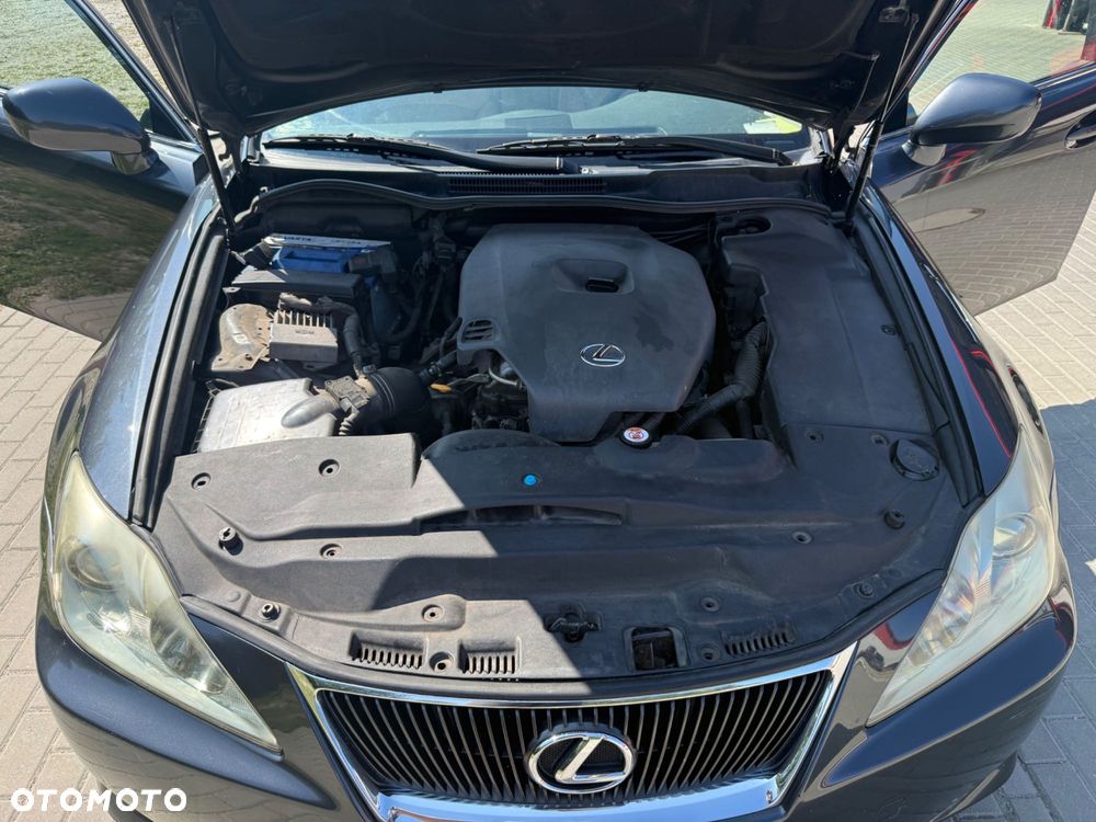 Lexus IS - 6