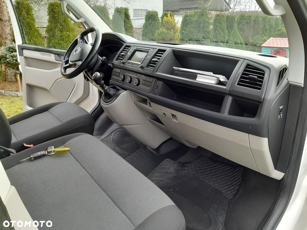 Volkswagen Transporter T6 - 17