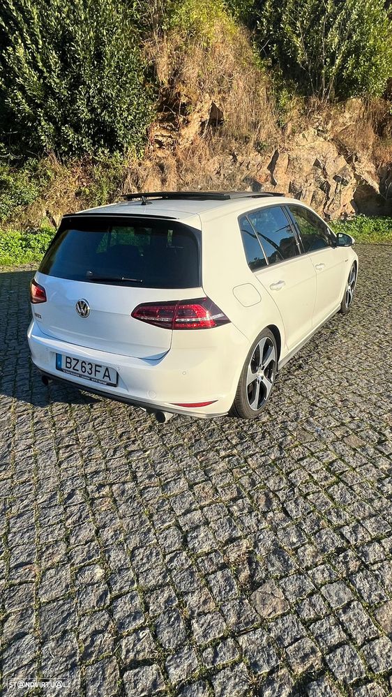 VW Golf 2.0 TSi GTi DSG Performance - 4