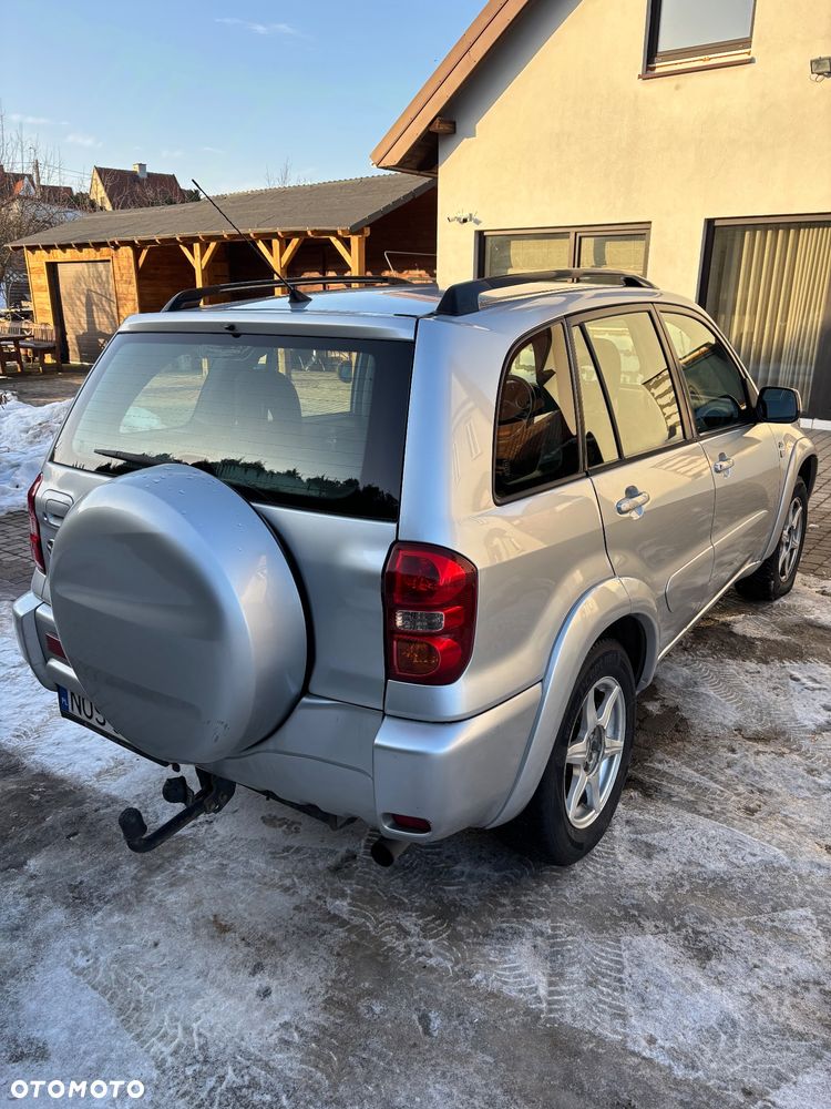 Toyota RAV4 2.0 D-4D 4x4 - 6