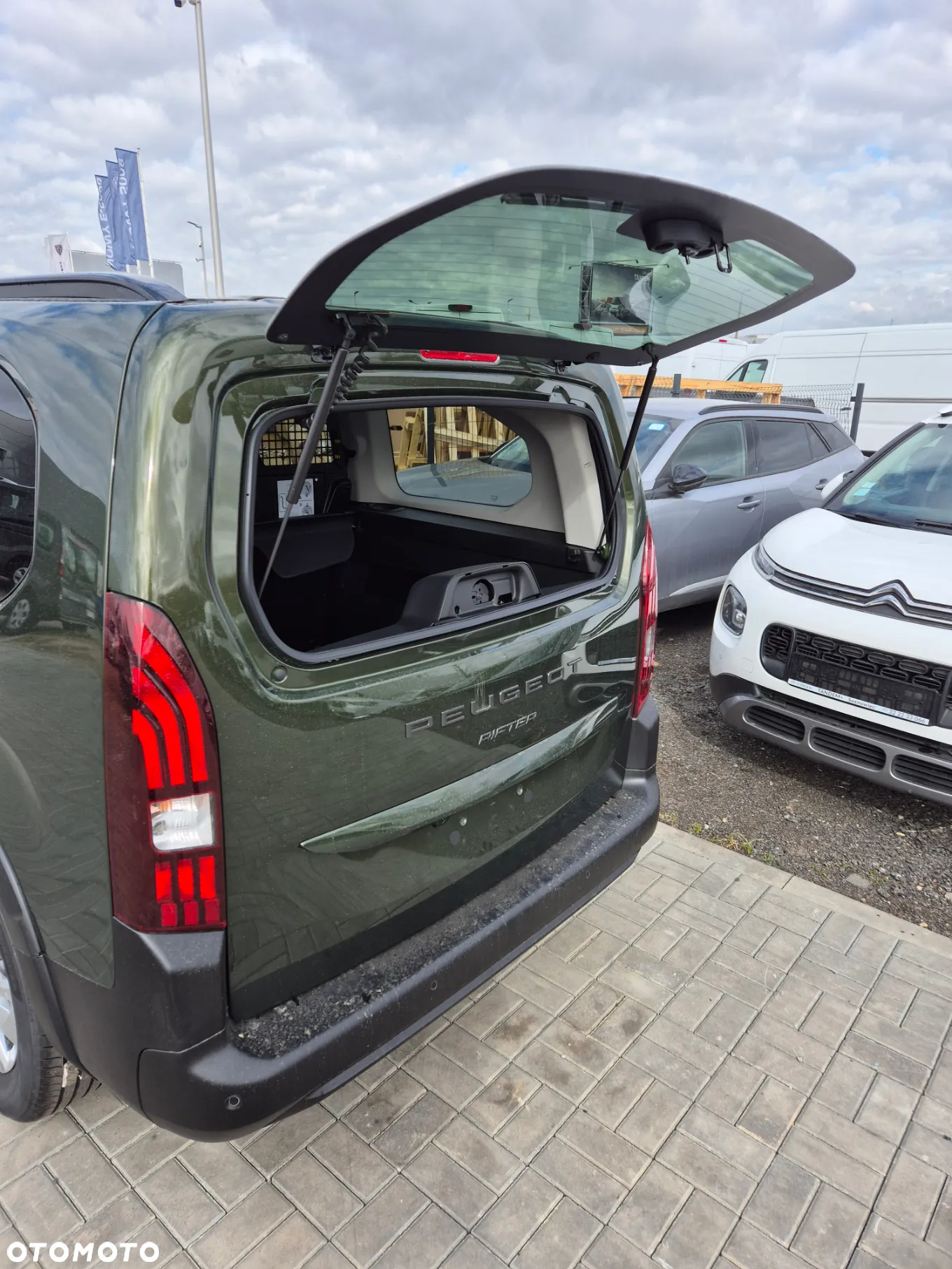 Peugeot Rifter Long MPV 1.5 BlueHDI Allure S&S N1 - 9
