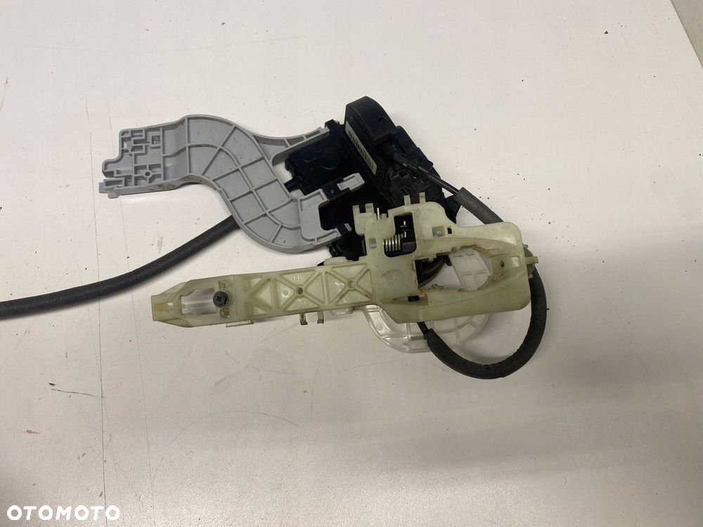 KIA SPORTAGE III ZAMEK DRZWI PRAWY TYŁ TYLNY 10-15 81420-3U000 - 2